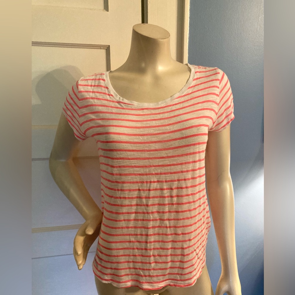 Pink and White Striped Short Sleeved Aeropostale Shirt, Size L